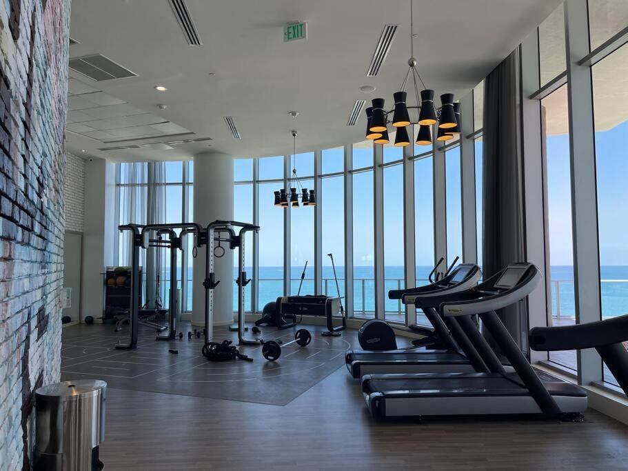 Direct Oceanfront Condo - Hyde Resort ハリウッド エクステリア 写真